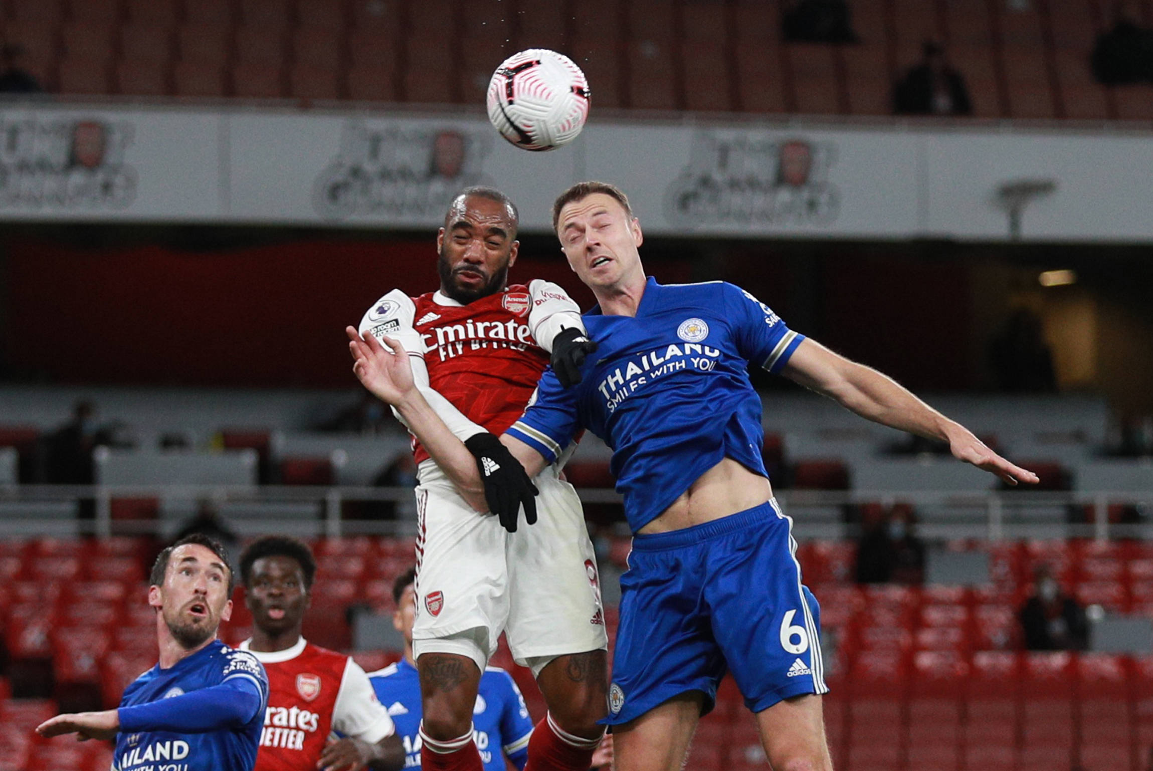 契奇穿上T 契奇穿上T